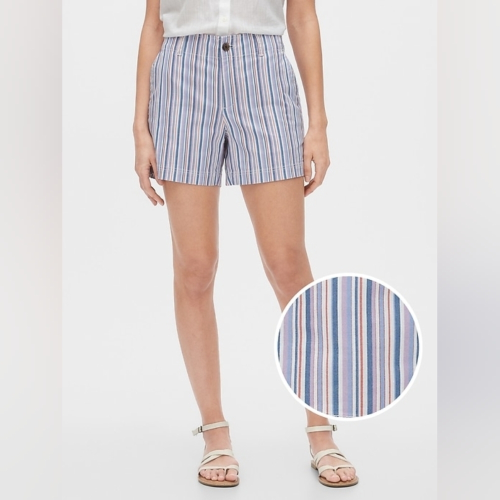 GAP Women's Blue/Purple Striped Mid Rise Shorts